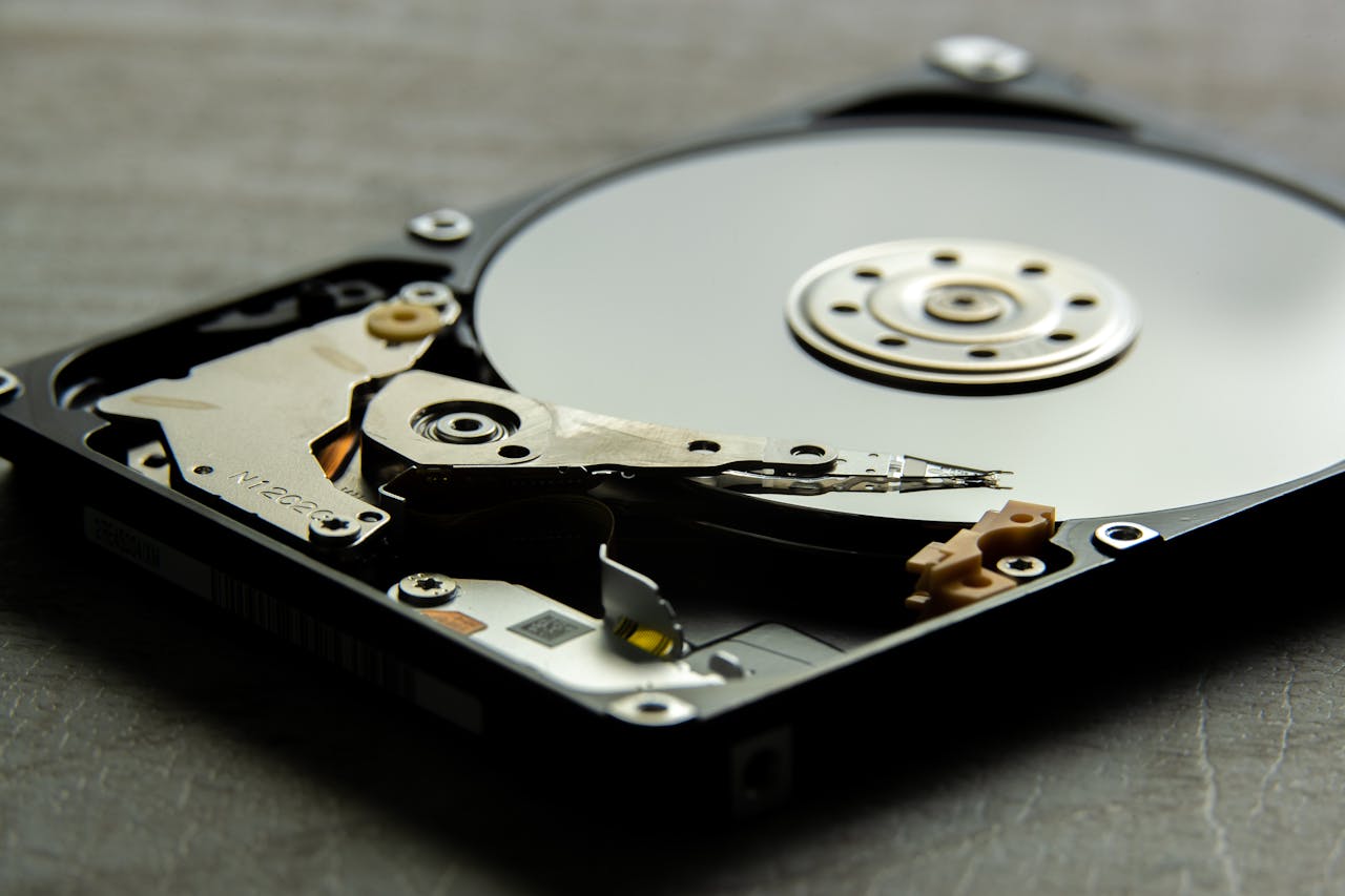 Pourquoi la destruction sécurisée de votre disque dur est essentielle